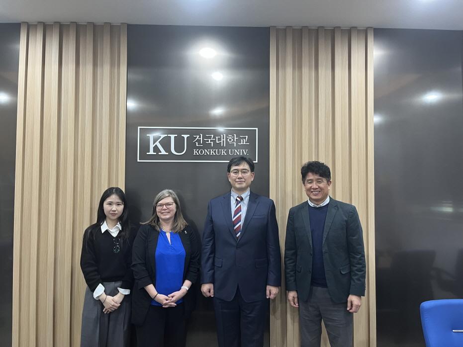 Visit from University of Rhode Island, USA, November 13th 2024 대표이미지